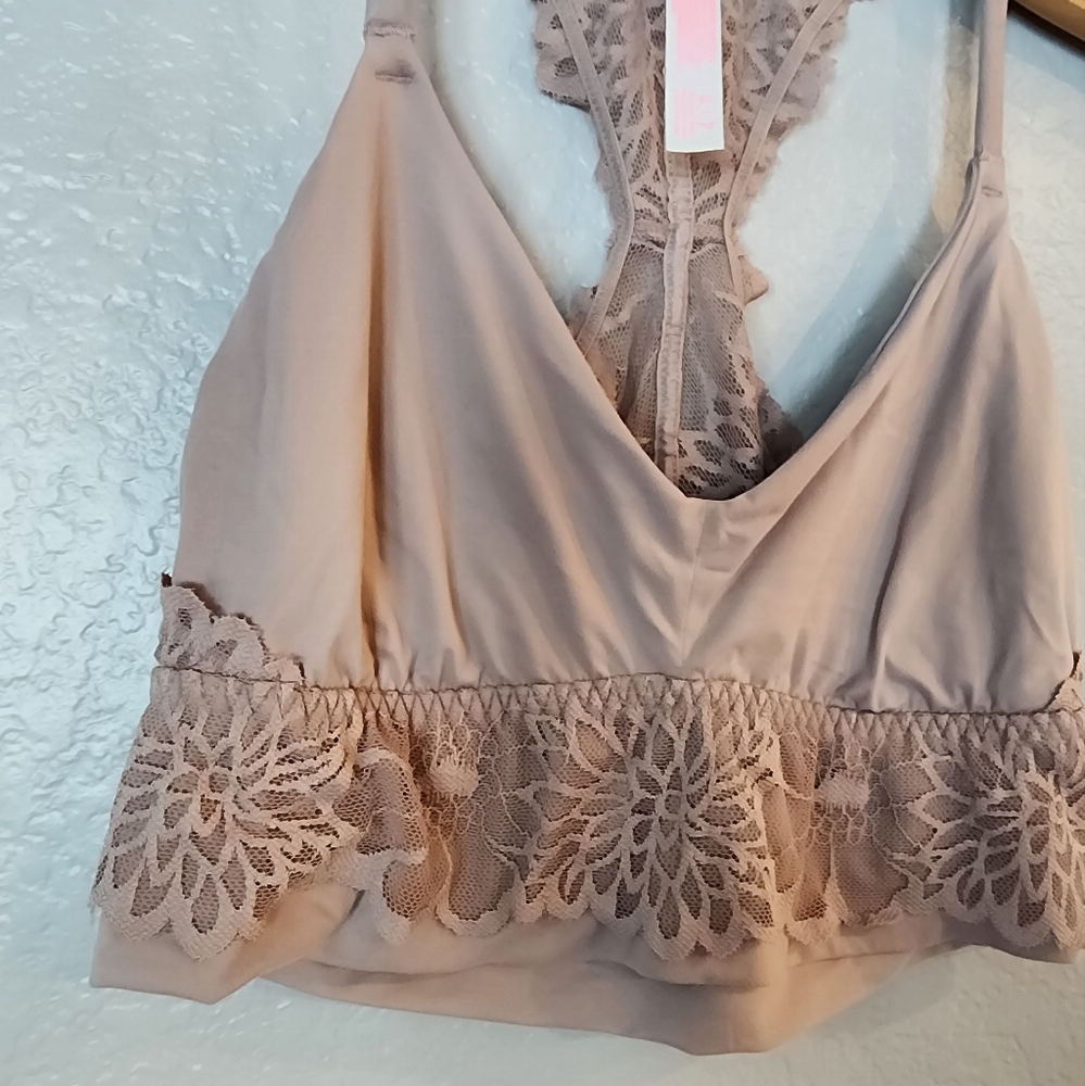 Victoria's Secret PINK Unlined Lace Bralette - Picture 4 of 12